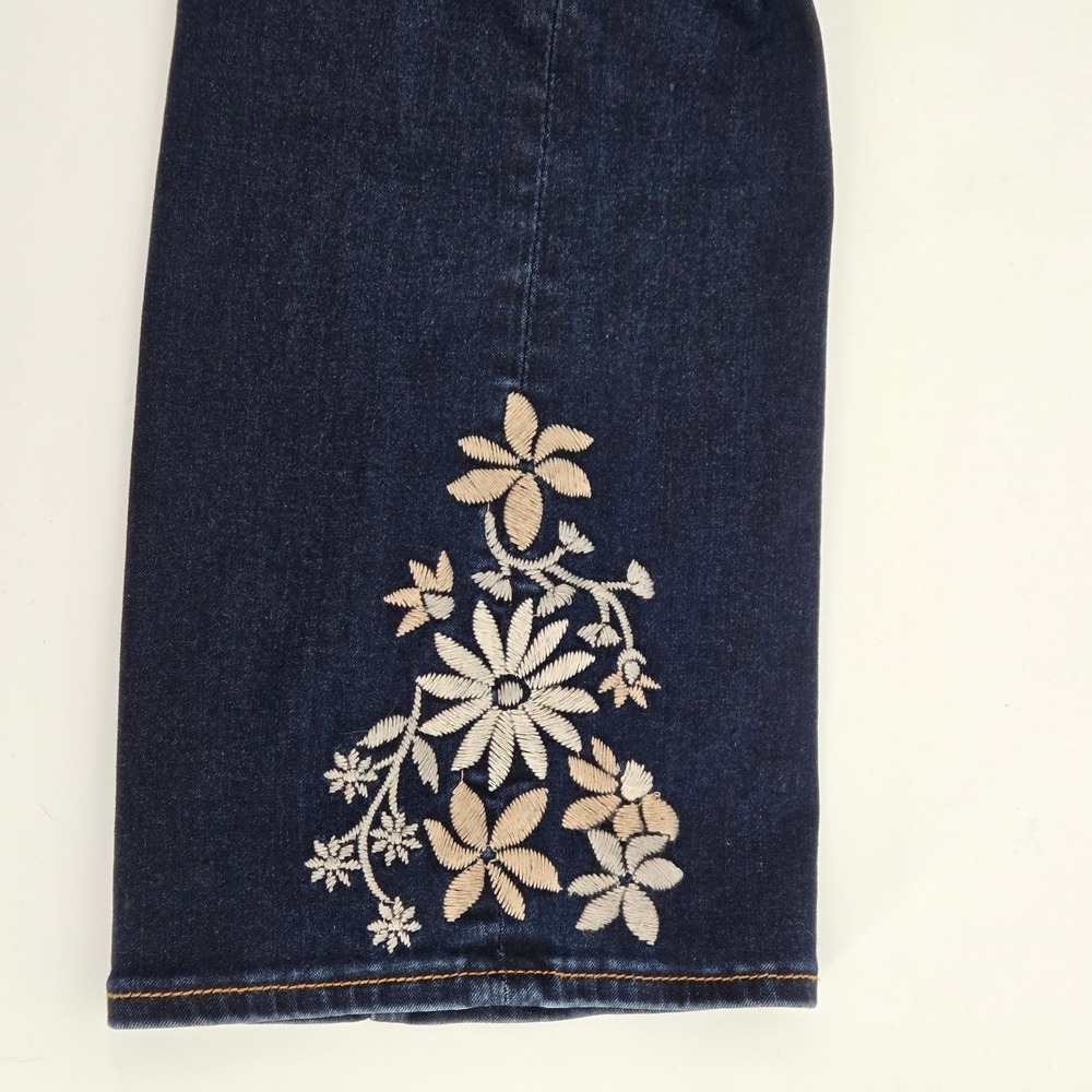 Driftwood Kelly Jazzy Daisy Embroidered Floral Boho Bootcut Dark Wash Jean 29x33 - Picture 9 of 14